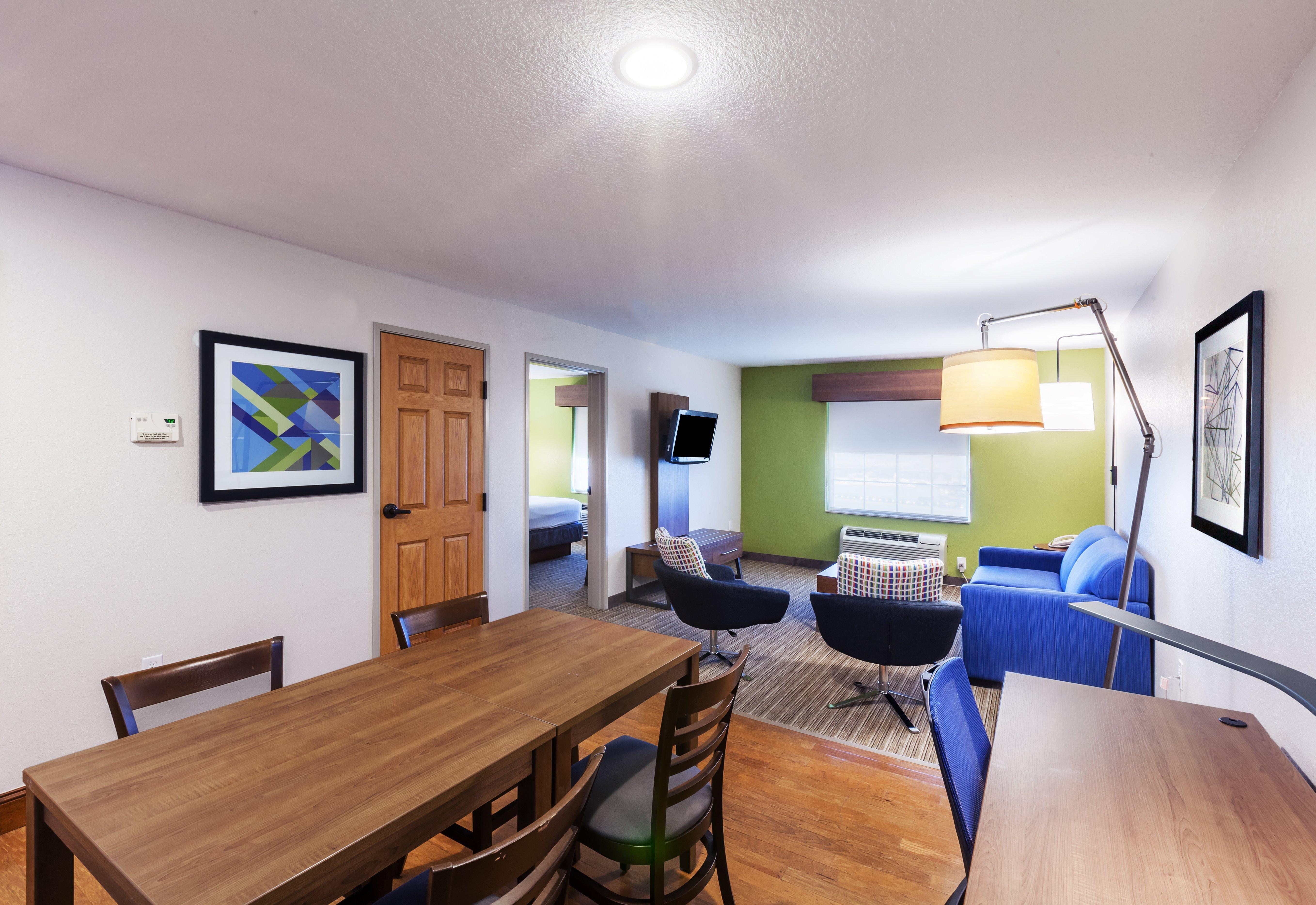 Holiday Inn Express & Suites Tulsa S Broken Arrow Hwy 51 By Ihg Esterno foto