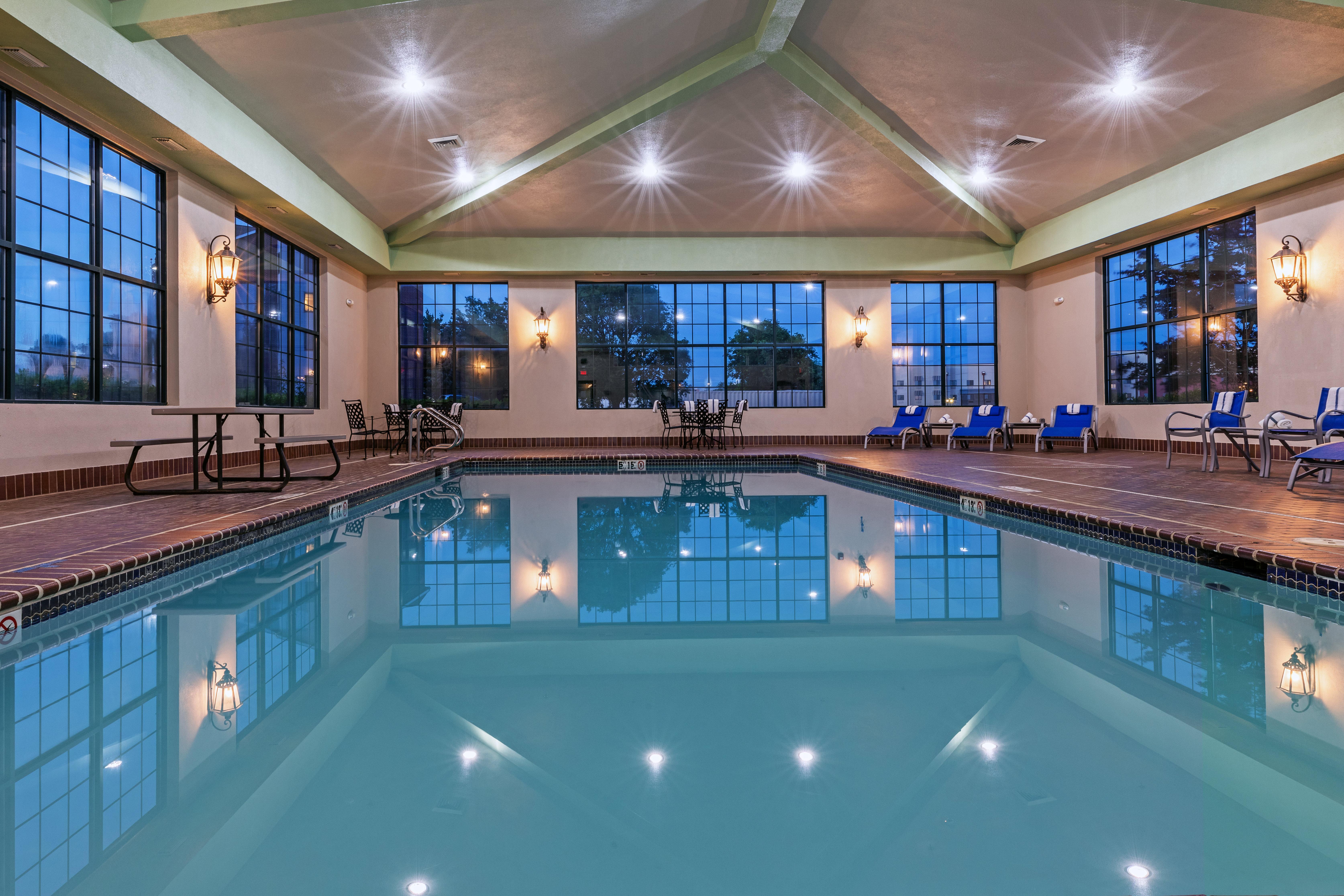 Holiday Inn Express & Suites Tulsa S Broken Arrow Hwy 51 By Ihg Esterno foto