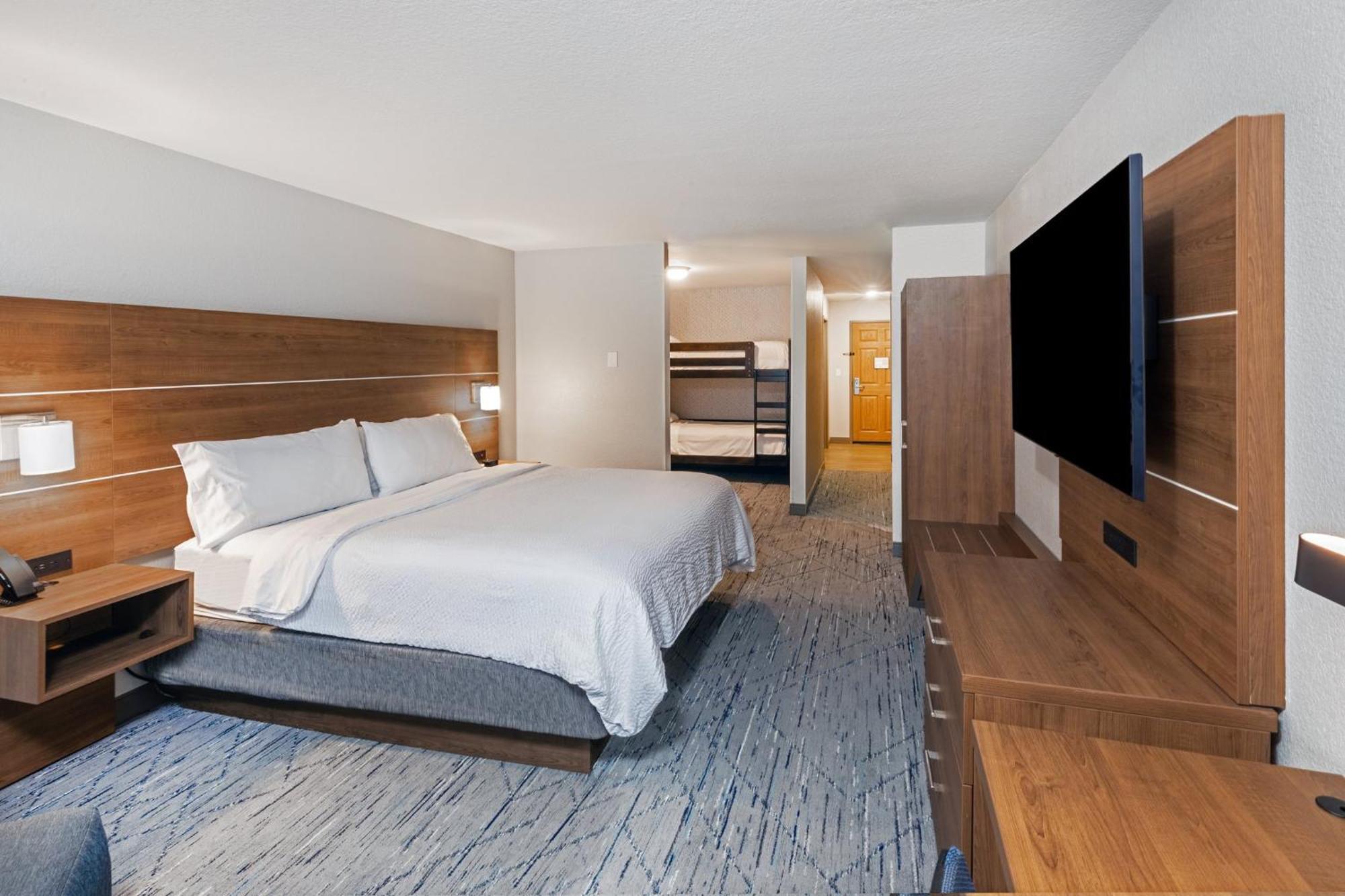 Holiday Inn Express & Suites Tulsa S Broken Arrow Hwy 51 By Ihg Esterno foto