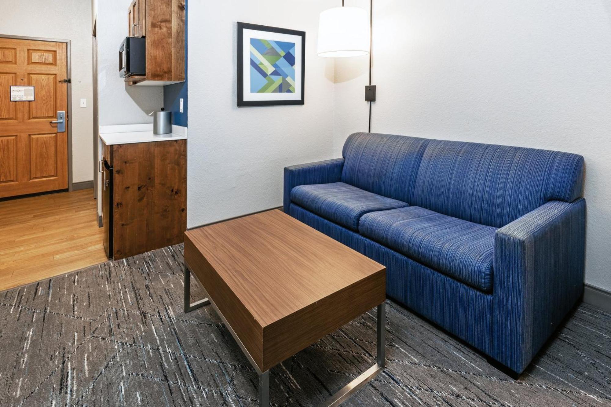 Holiday Inn Express & Suites Tulsa S Broken Arrow Hwy 51 By Ihg Esterno foto