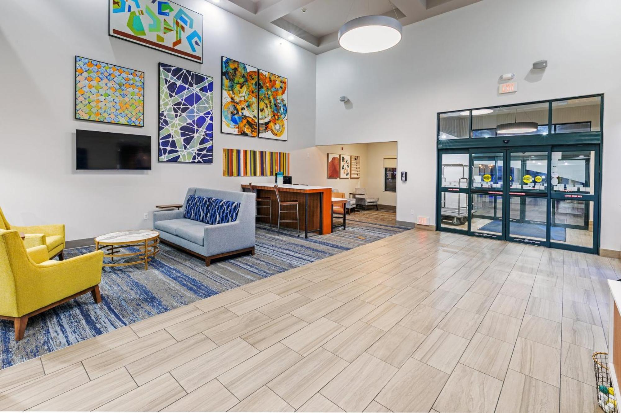 Holiday Inn Express & Suites Tulsa S Broken Arrow Hwy 51 By Ihg Esterno foto